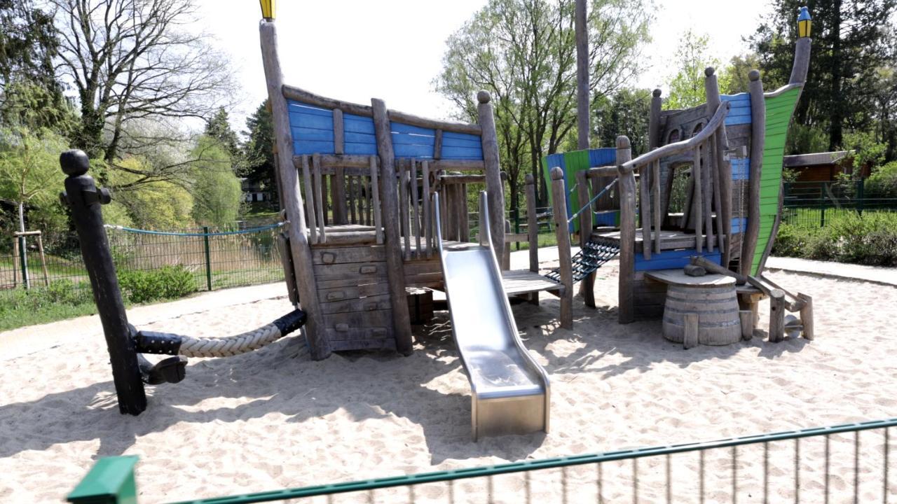 Lovely Hohen Neuendorf Exteriör bild