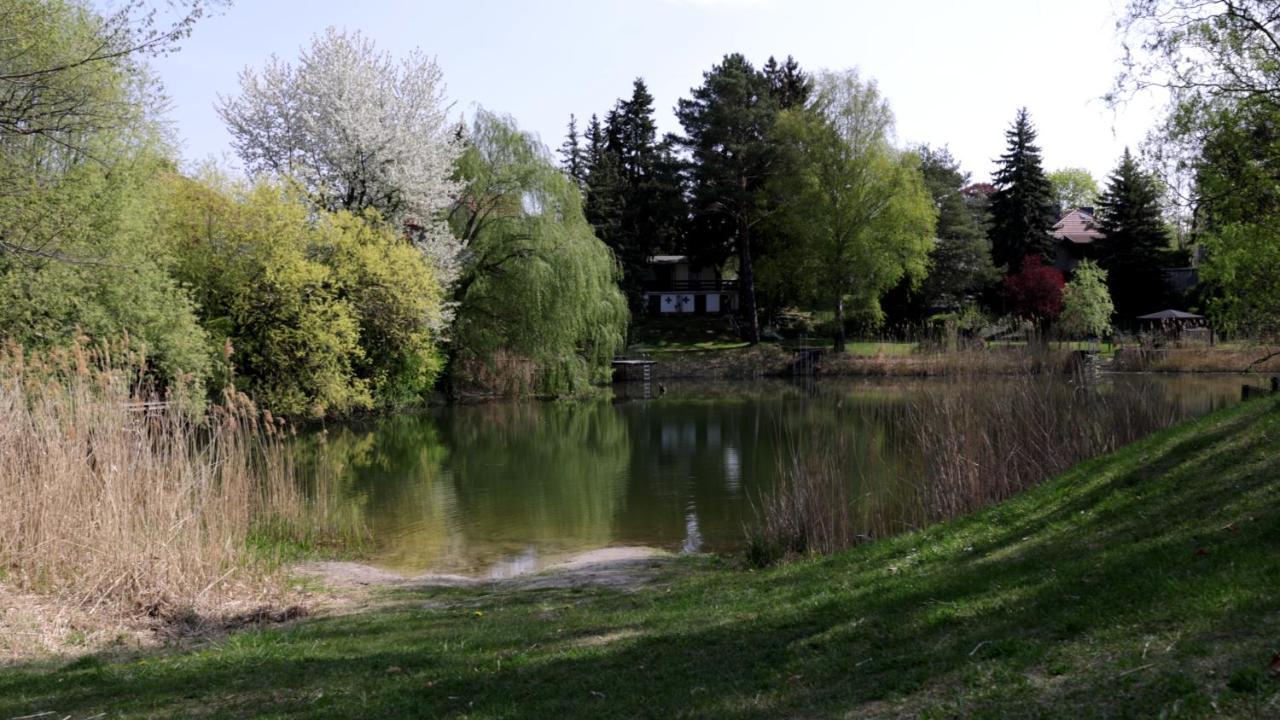 Lovely Hohen Neuendorf Exteriör bild